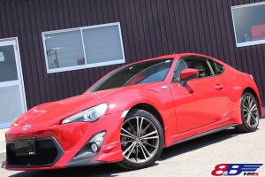 TRDエアロにブリッツエアクリーナー、ニュルスペックマフラー装着の86 GT入庫！
