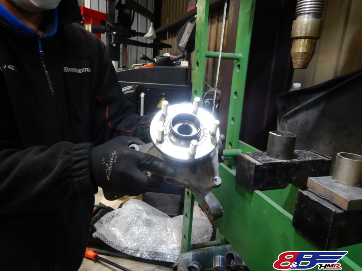 インプレッサWRX STI GDB フロントハブ圧入