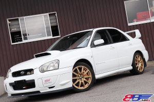 STiフロントリップにオプションBBS17アルミ装着、タイミングベルト交換済みのインプレッサ WRX STi D型 ホワイト入庫！