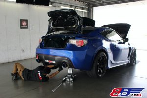 8&B BRZ