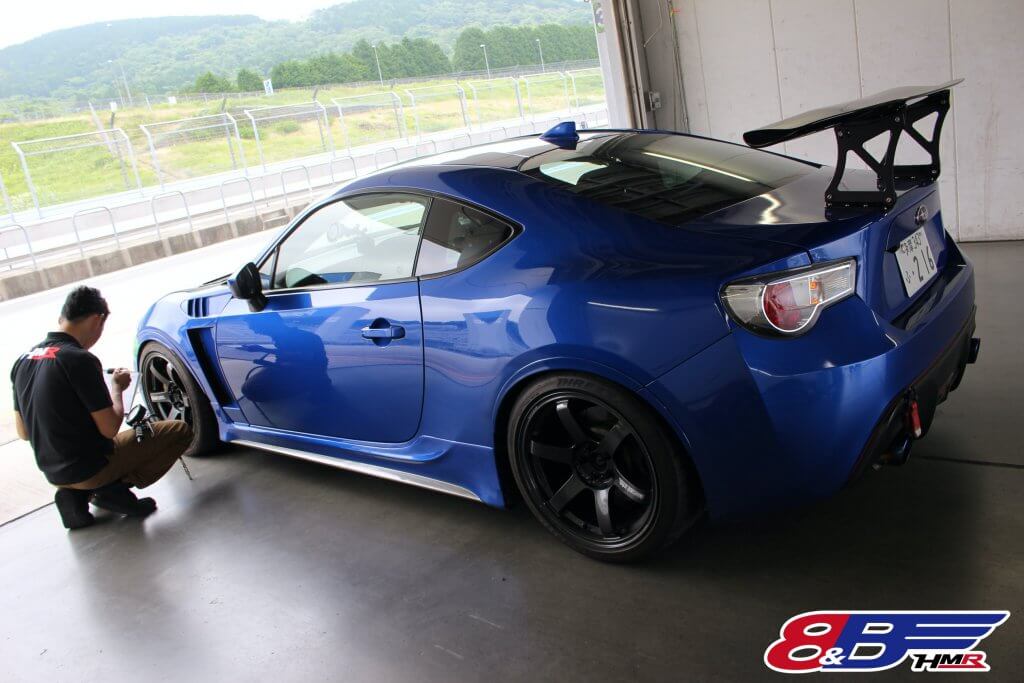 8&B BRZ