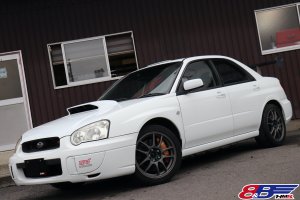 WORK17アルミホイールにGT-WINGを装 着！走り拘ったスペックC WRリミテッド2004 E型入庫しました！