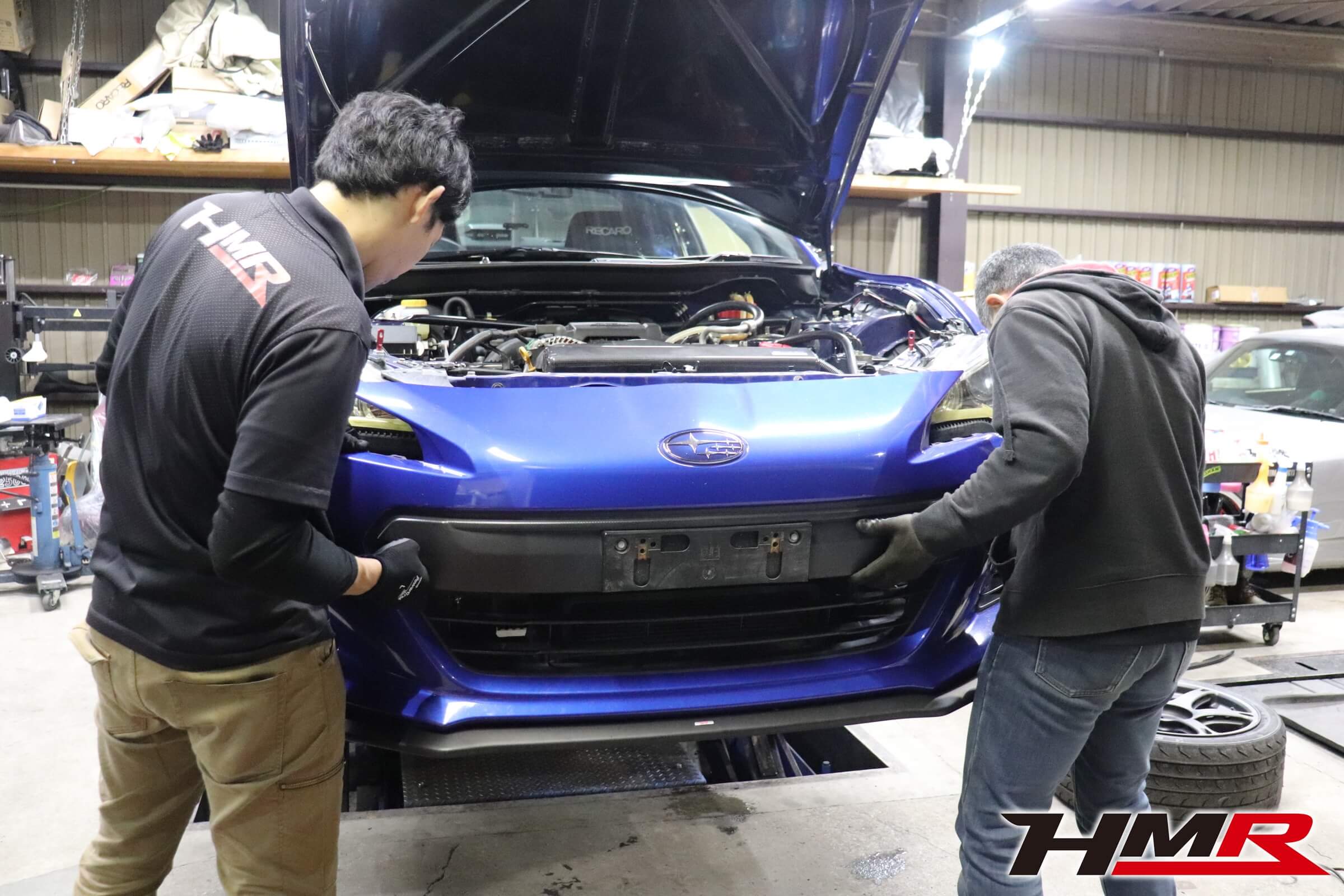 【デモカーBRZ レースに向けて最終仕上げパート③】STIフロントリップ取付、ウォッシャータンク移設
