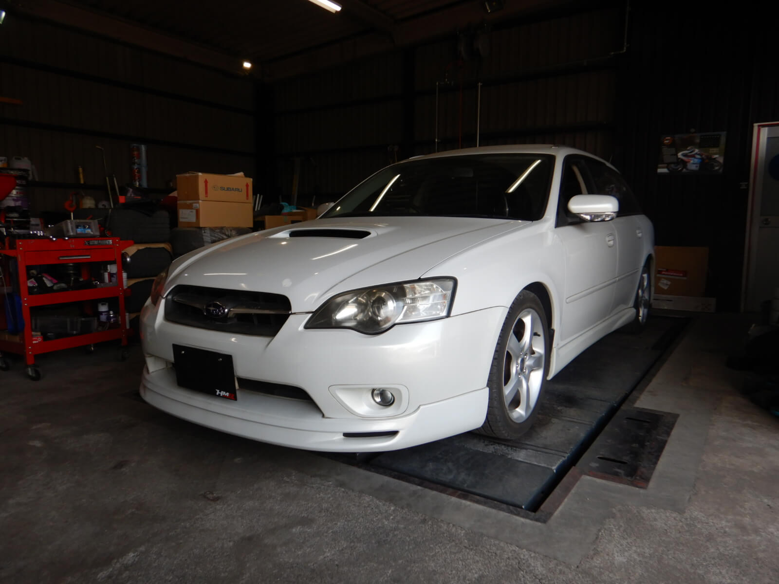 純正フルエアロのレガシィツーリングワゴン(BP5)の納車前点検整備を行いました。